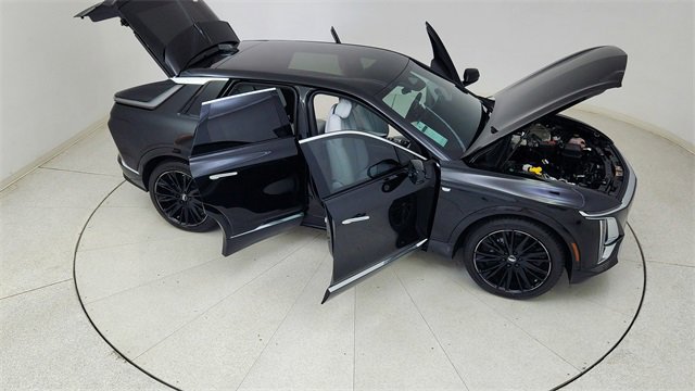 Used 2025 Cadillac Lyriq Luxury image 84