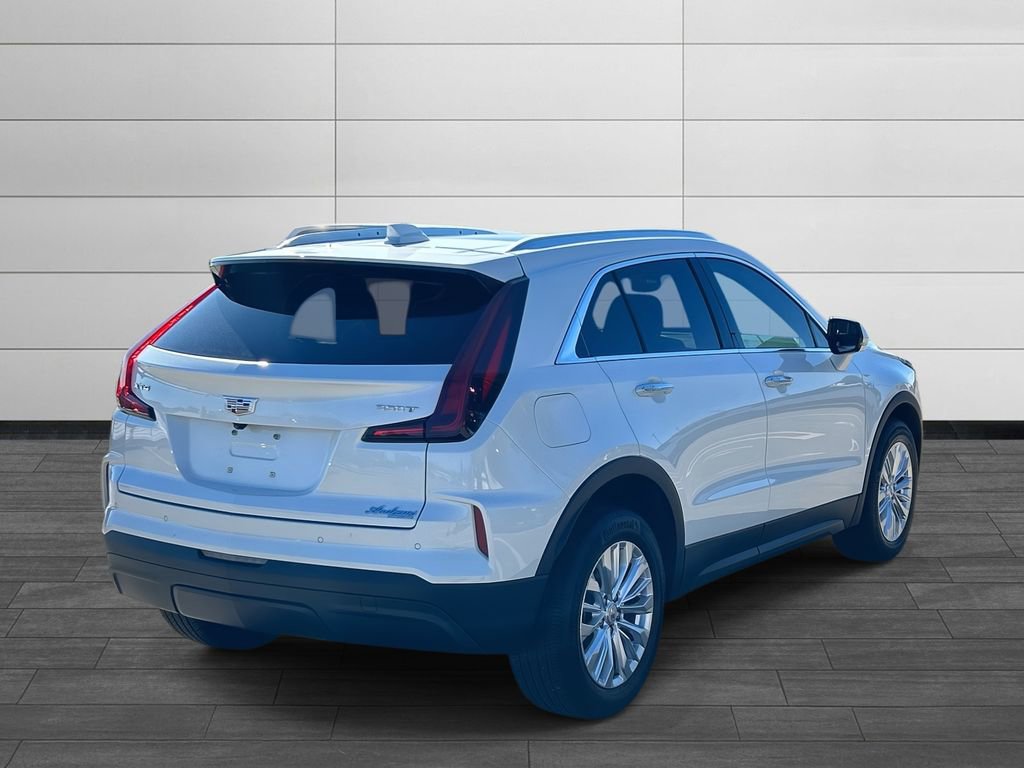 Certified 2024 Cadillac XT4 Luxury w/ Cold Weather Package image 5