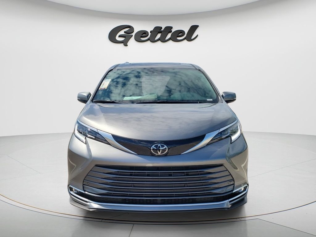 New 2026 Toyota Sienna Limited FWD video 2