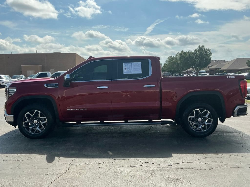 Used 2023 GMC Sierra 1500 SLT w/ SLT Premium Package AWD/4WD image 12