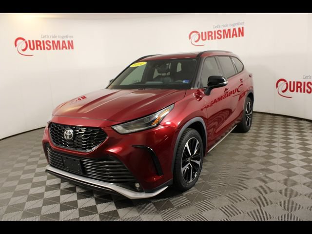 Used 2022 Toyota Highlander XSE FWD image 1
