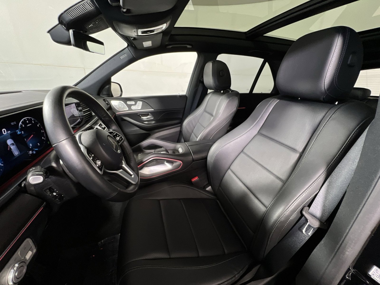 Used 2021 Mercedes-Benz GLE 350 4MATIC w/ Premium Package image 13