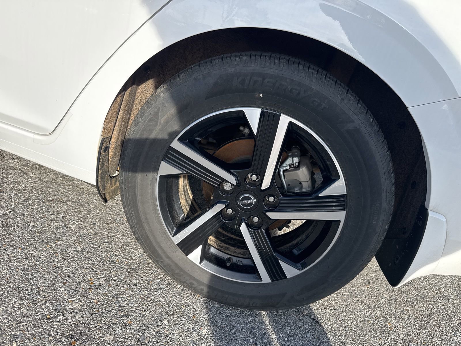 Used 2025 Nissan Sentra SV w/ All-Weather Package image 15