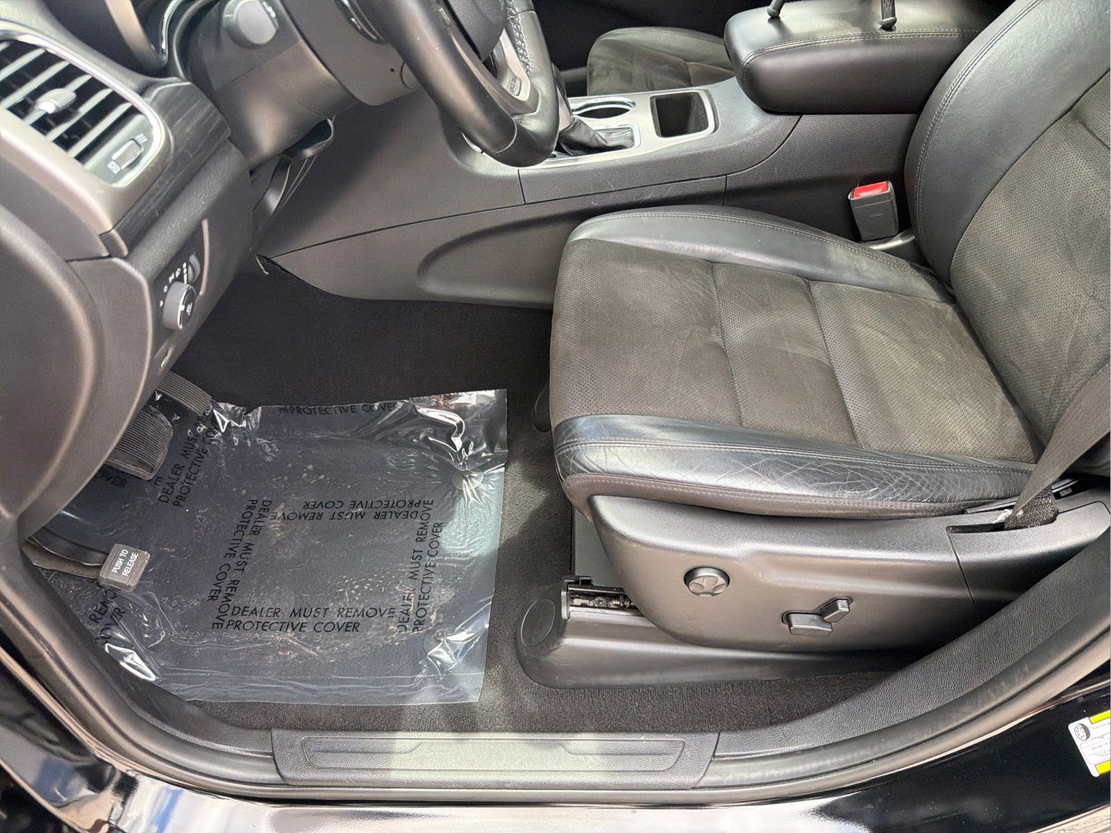 Used 2021 Jeep Grand Cherokee Laredo X RWD image 23
