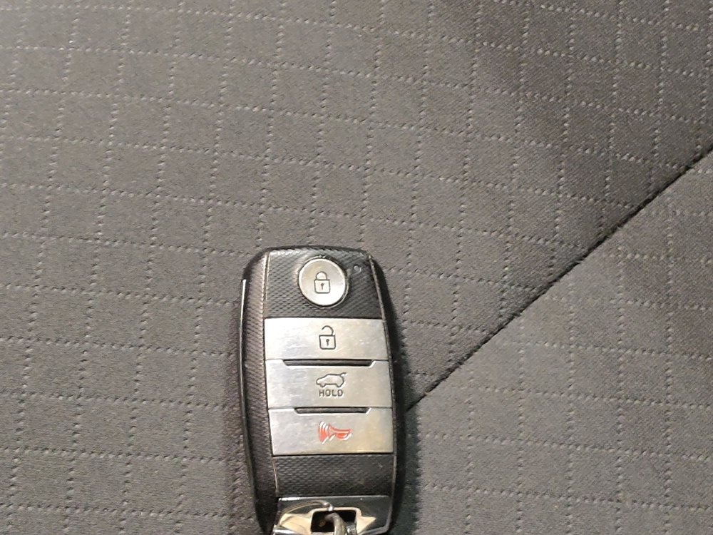 Used 2020 Kia Sorento S image 32