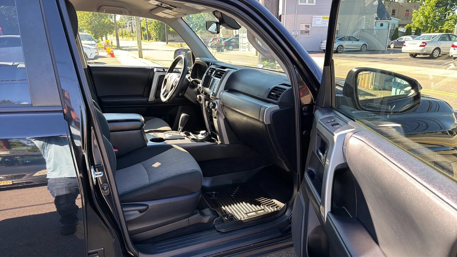 Used 2021 Toyota 4Runner SR5 AWD/4WD image 24