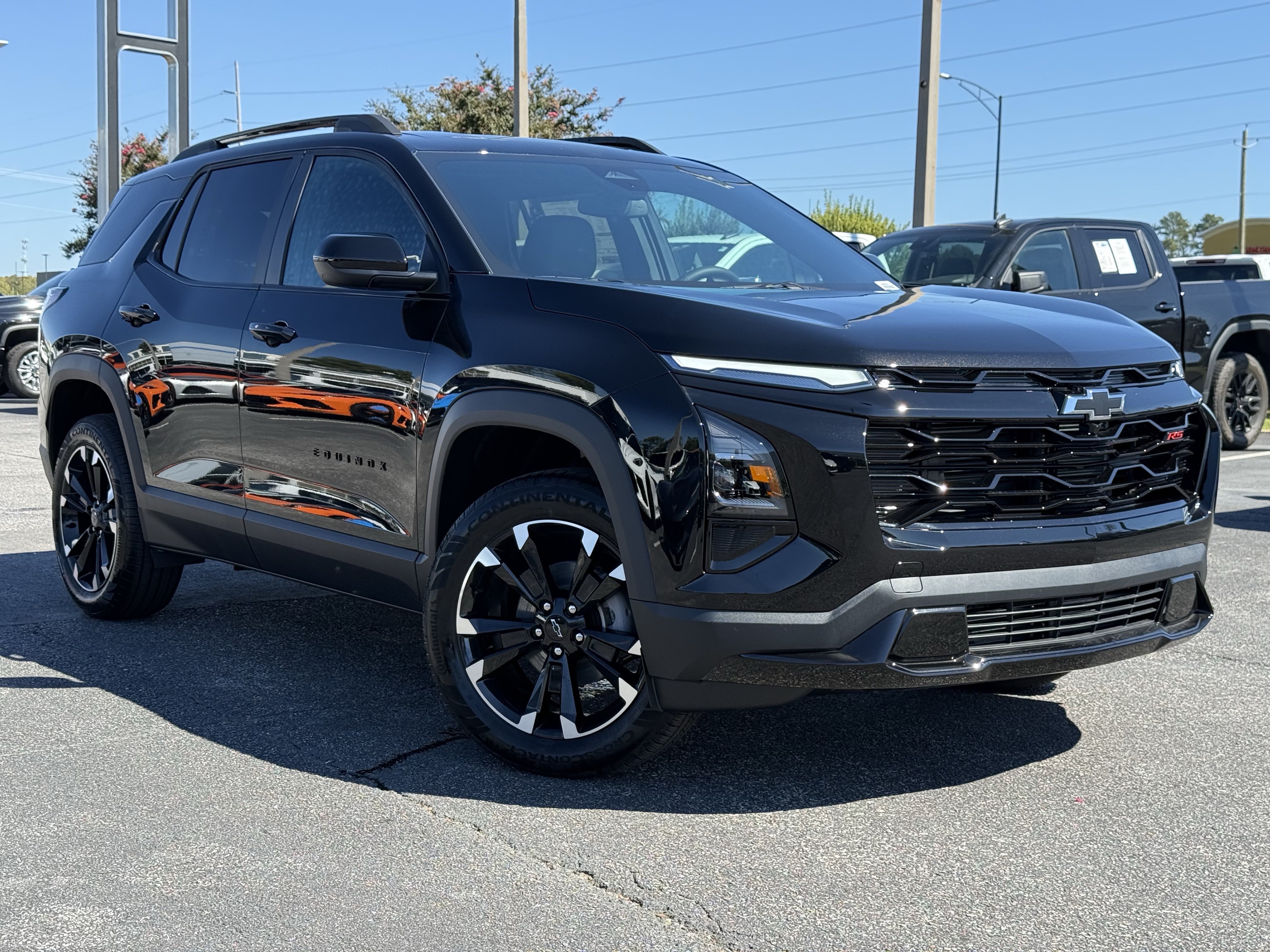 New 2027 Chevrolet Equinox RS w/ LPO, Floor Liner Package FWD image 2