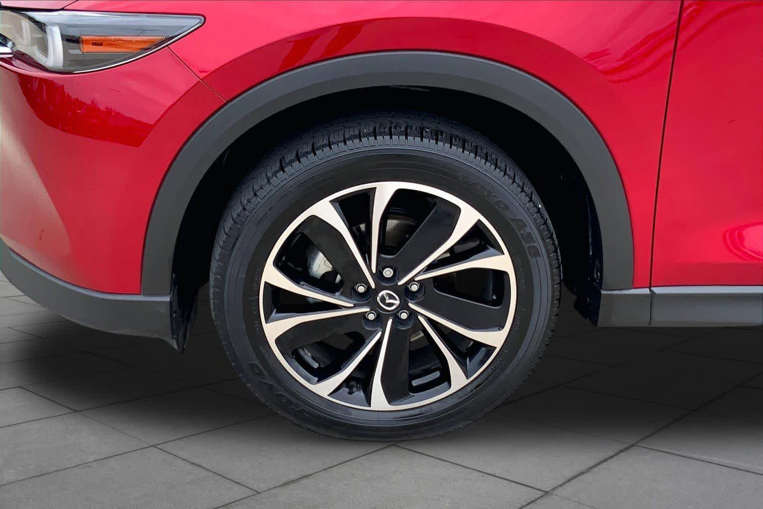 Used 2022 MAZDA CX-5 AWD 2.5 S w/ Premium Plus Pkg image 11