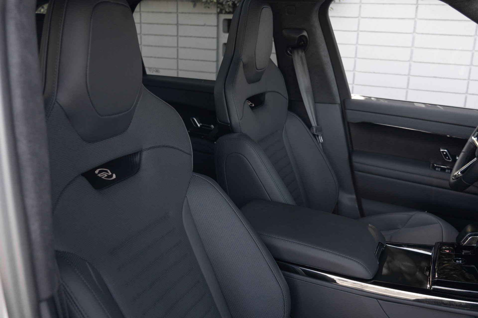 Used 2024 Land Rover Range Rover Sport image 34
