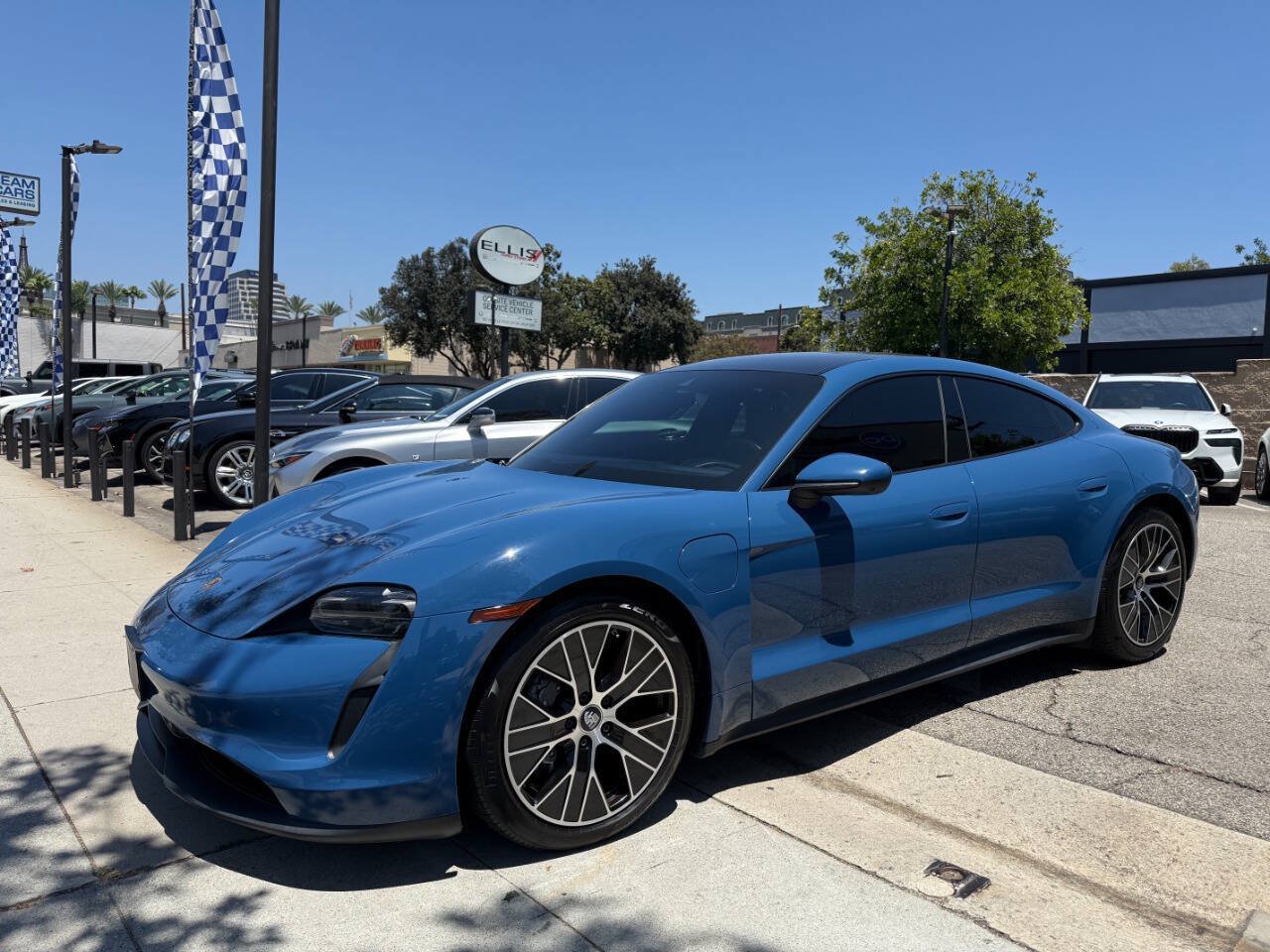 Used 2022 Porsche Taycan RWD image 8