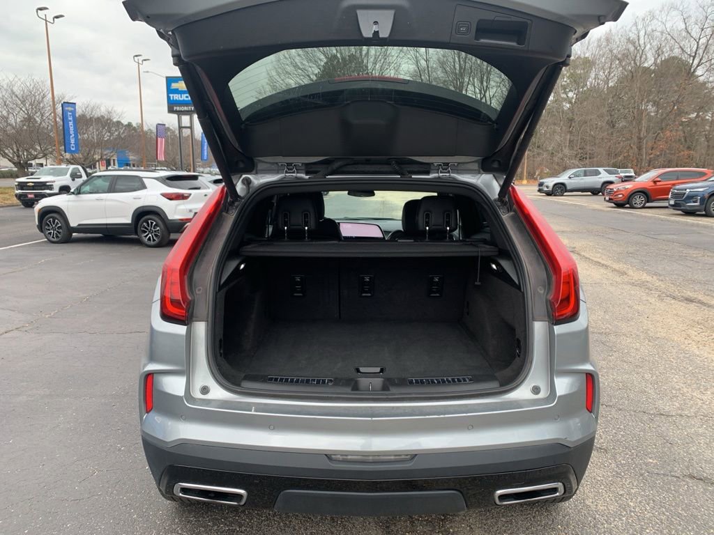 Used 2024 Cadillac XT4 Premium Luxury image 14