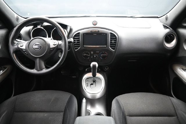 Used 2014 Nissan Juke S FWD image 18