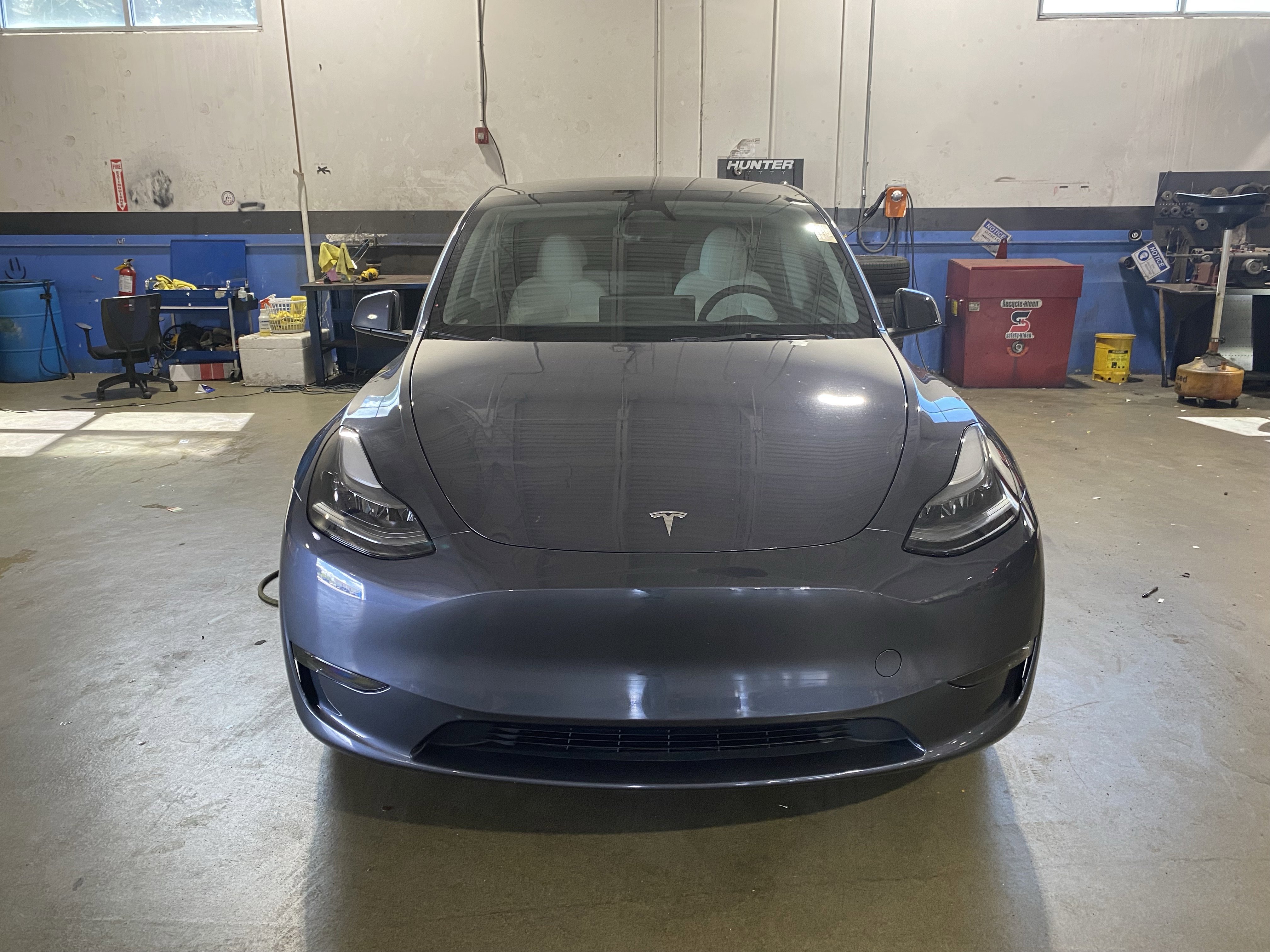 Used 2023 Tesla Model Y Performance AWD/4WD image 2