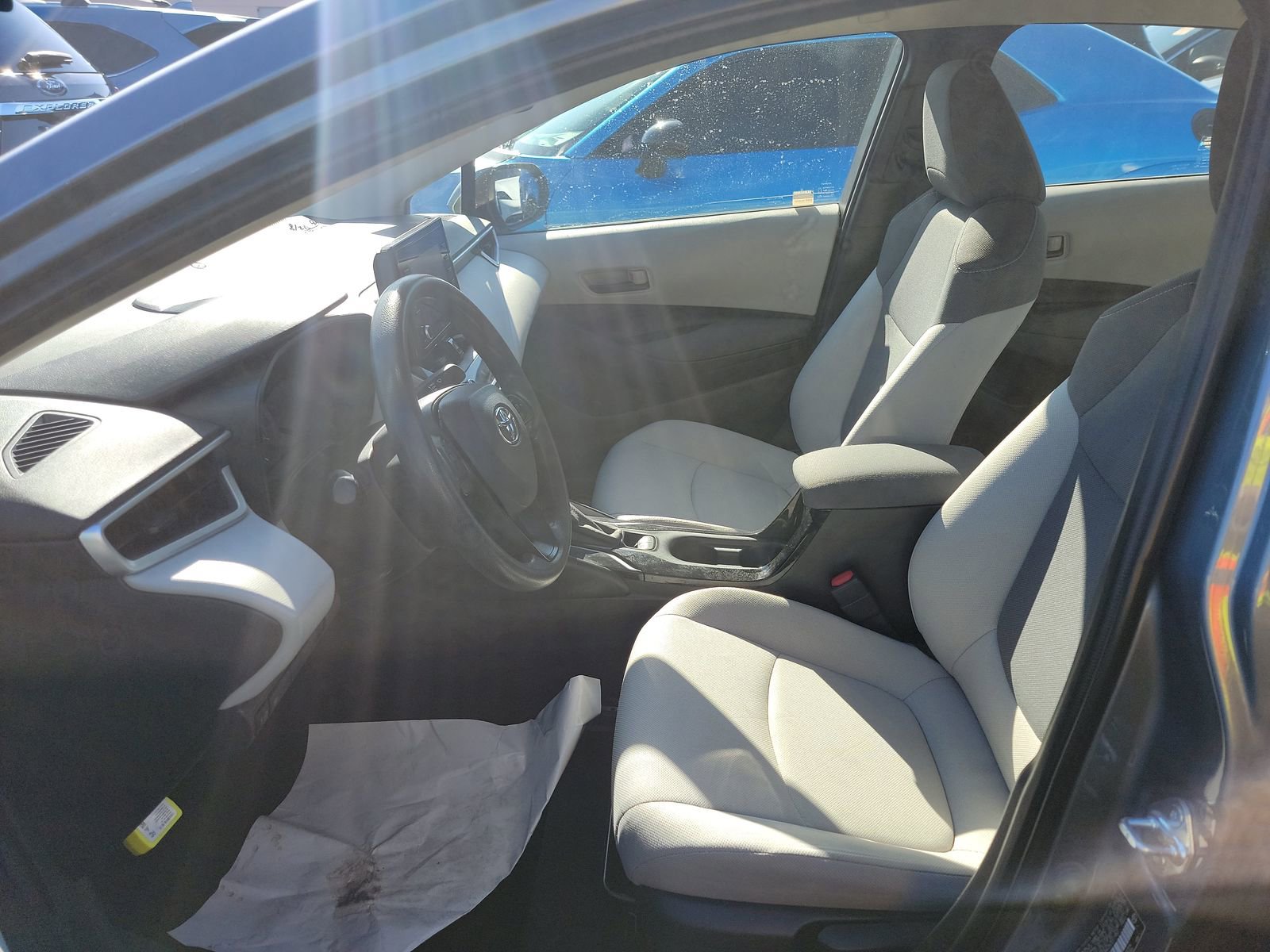 Used 2022 Toyota Corolla L image 7