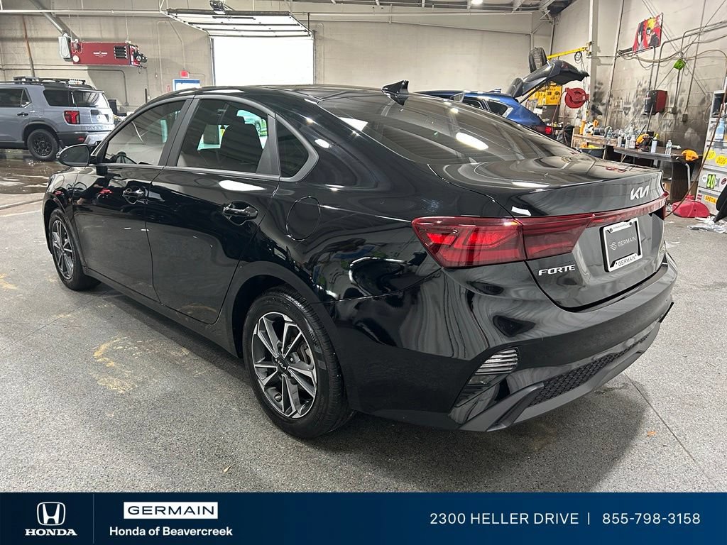 Used 2024 Kia Forte LXS w/ LXS Technology Package FWD image 6