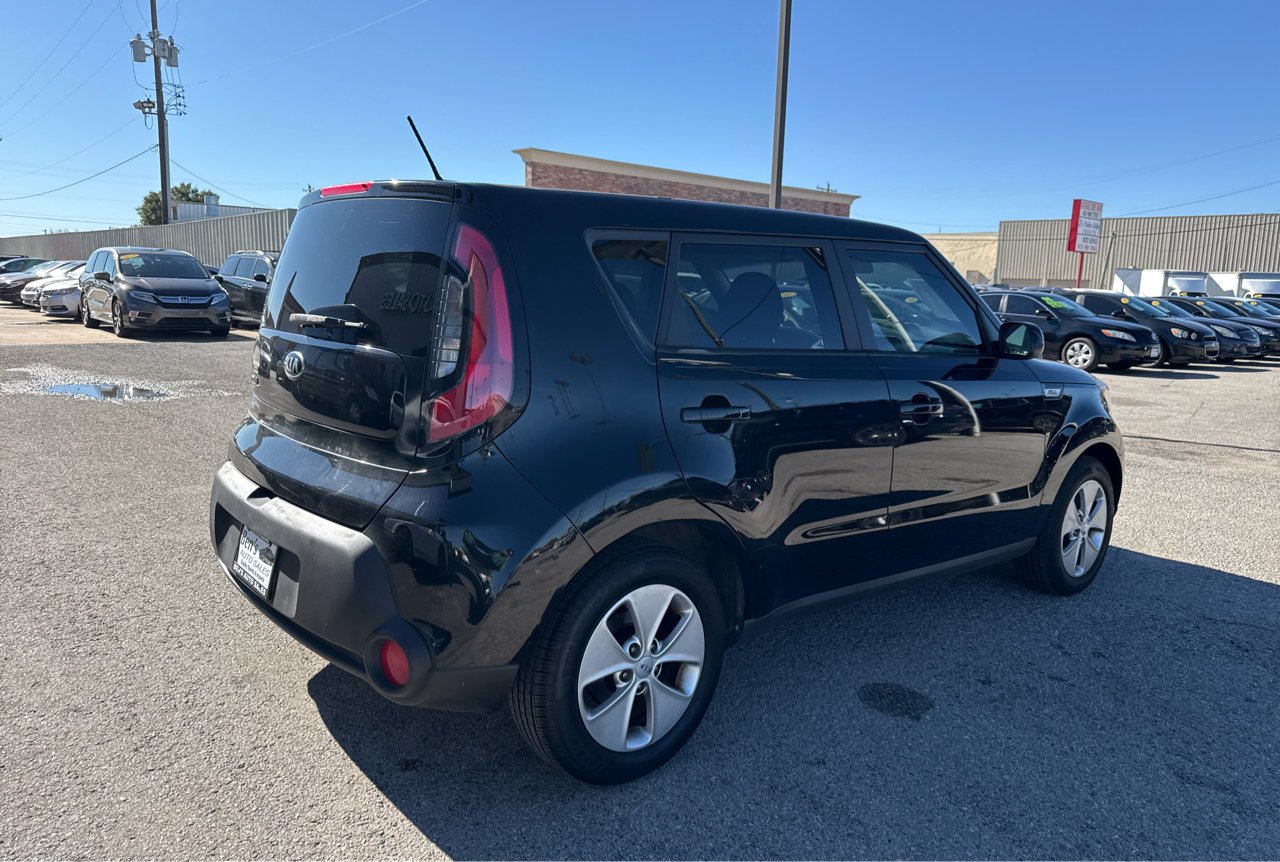 Used 2016 Kia Soul Base 6A image 6
