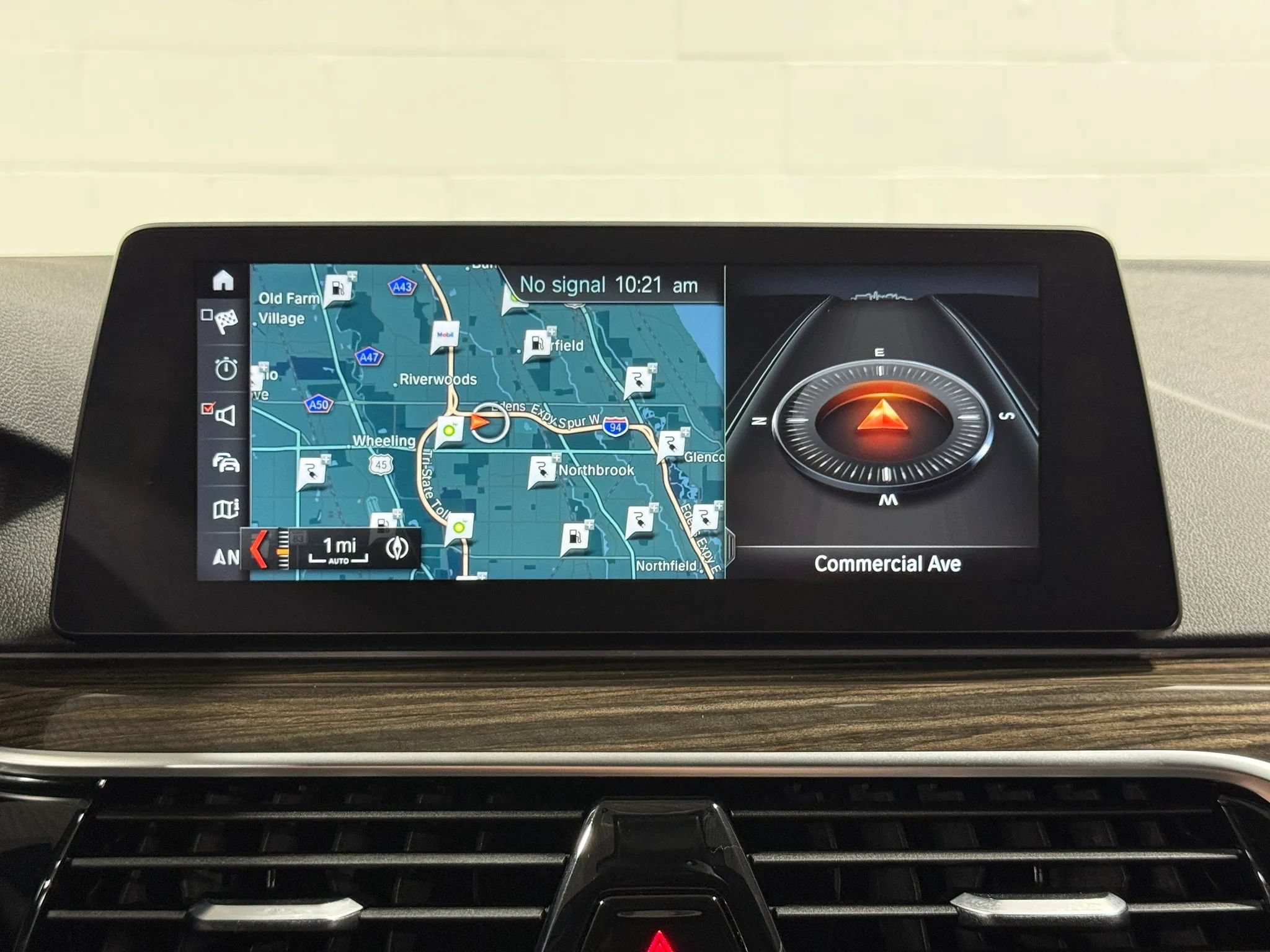 Used 2018 BMW 530e xDrive w/ M Sport Package 2 AWD/4WD image 29