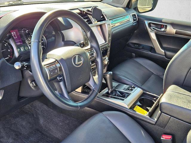 Used 2017 Lexus GX 460 w/ Navigation Package image 10