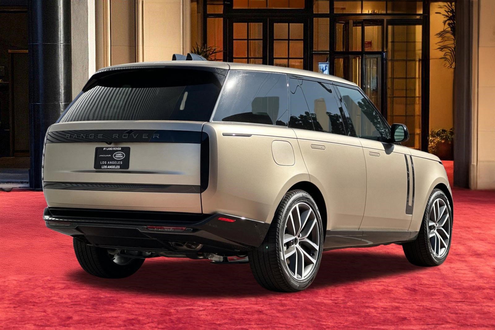 New 2026 Land Rover Range Rover SE image 10
