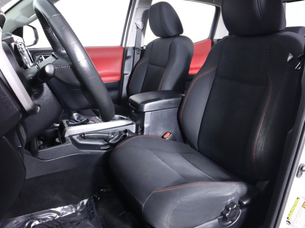 Used 2018 Toyota Tacoma SR5 image 27