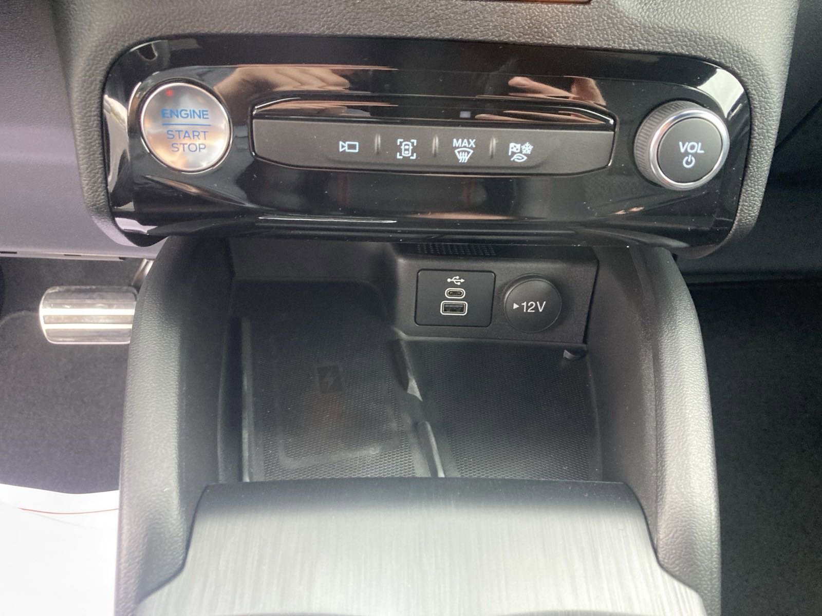 New 2024 Ford Escape ST-Line Select w/ Tech Pack #2 image 49