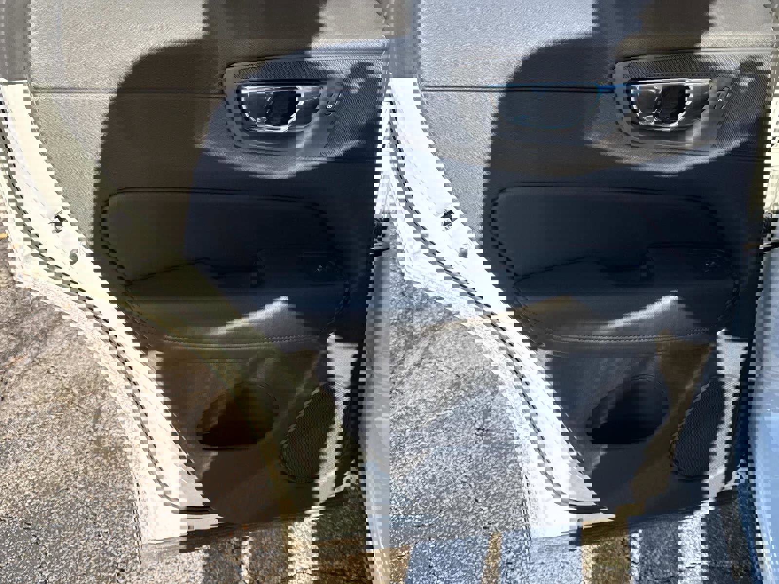 Certified 2025 Volvo XC60 B5 Plus image 11