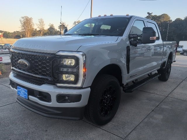 New 2026 Ford F250 Lariat w/ Black Appearance Package image 3