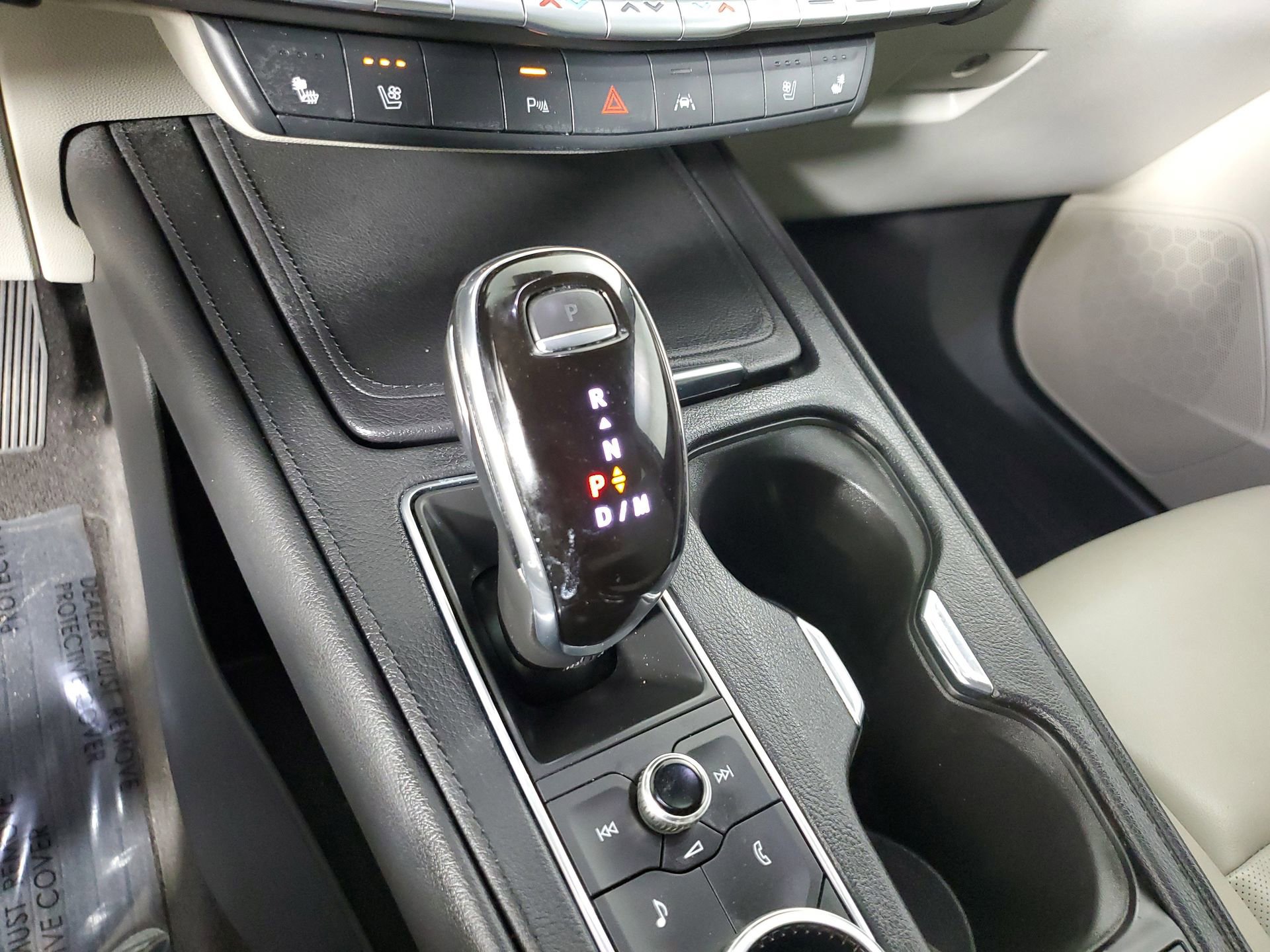 Used 2020 Cadillac XT4 Premium Luxury image 39