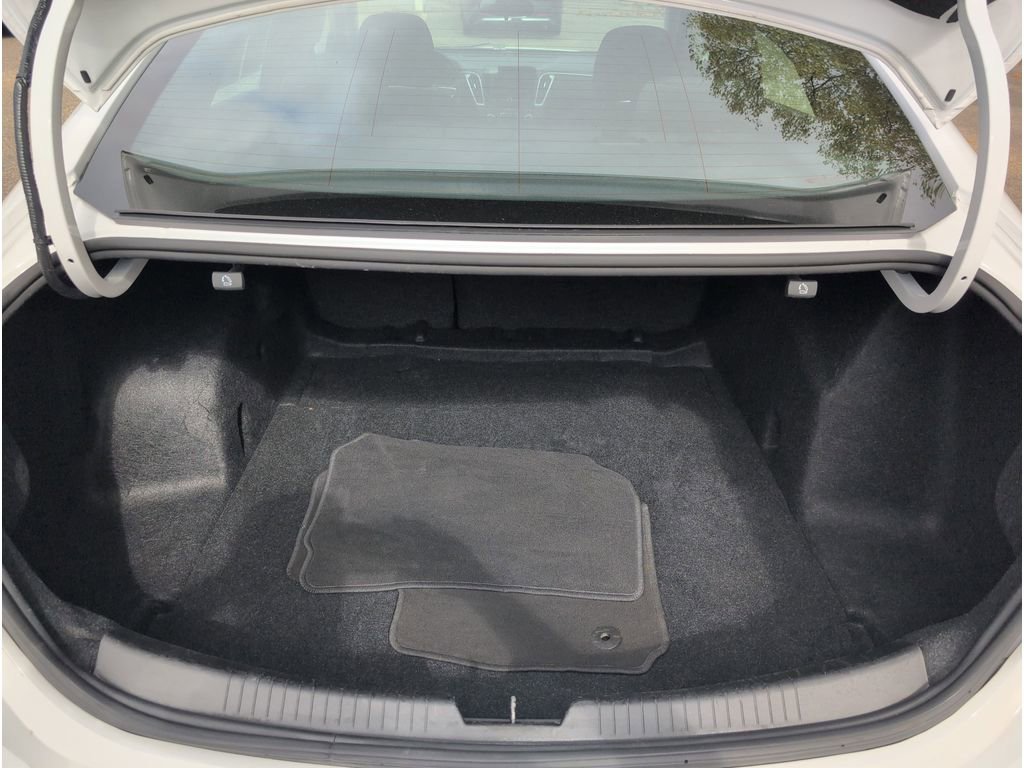 Used 2024 Chevrolet Malibu LT image 34