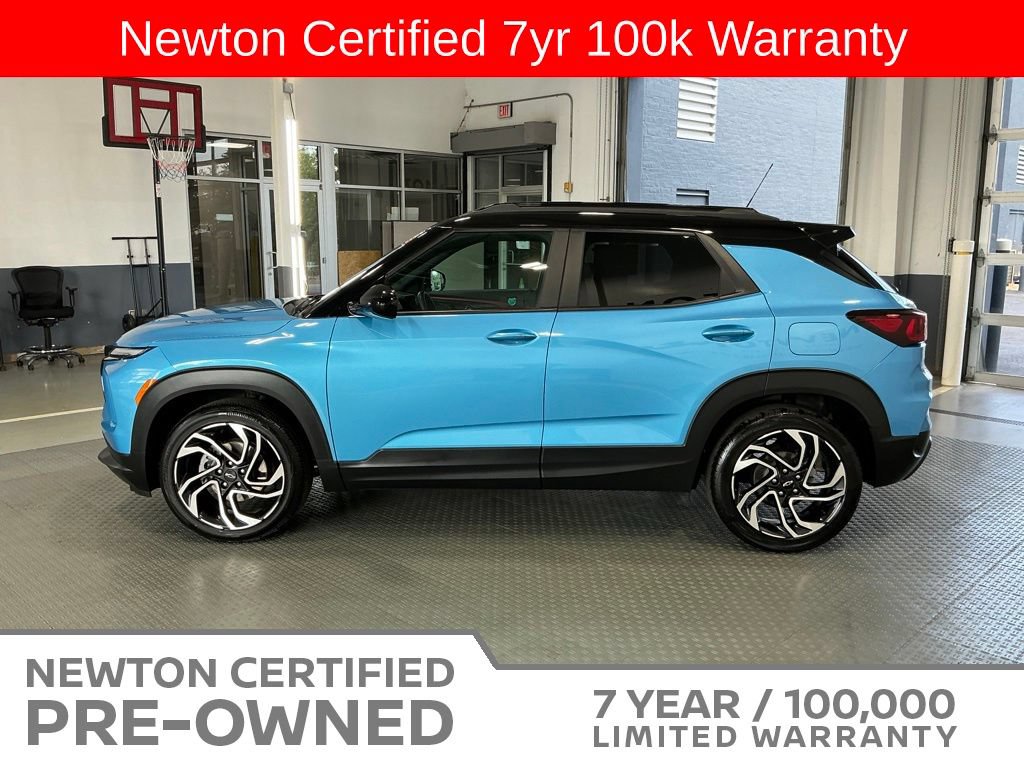 Used 2025 Chevrolet TrailBlazer RS w/ Convenience Package FWD image 3
