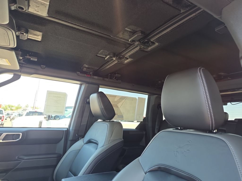 New 2026 Ford Bronco Outer Banks w/ Sasquatch Package AWD/4WD image 16