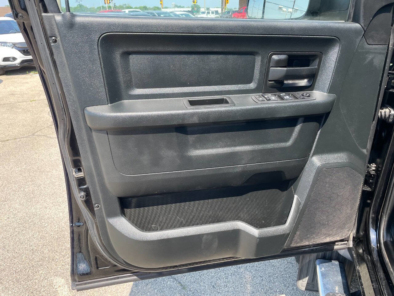 Used 2020 RAM 5500 Tradesman w/ Chrome Appearance Group image 16