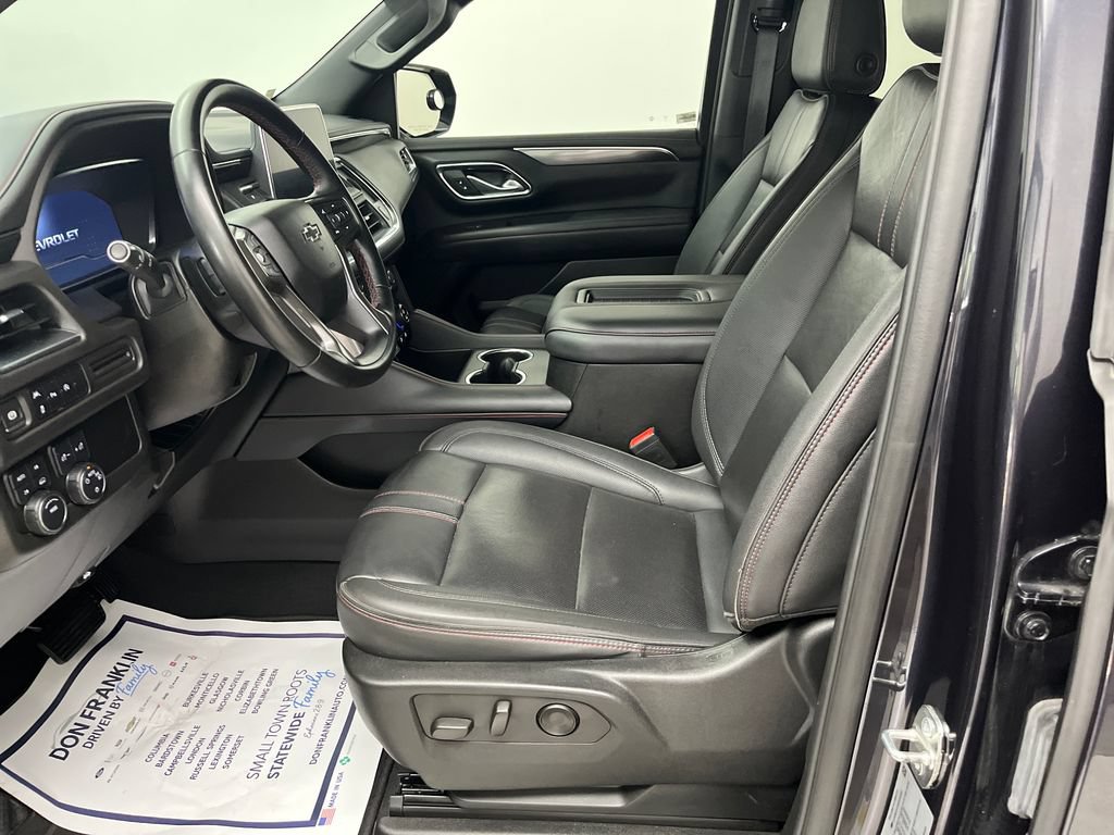 Used 2024 Chevrolet Suburban RST AWD/4WD image 12