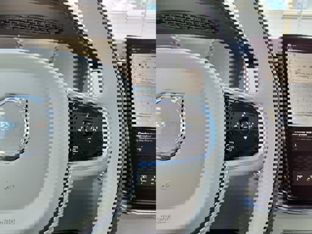 New 2026 Volvo XC90 B6 Ultra image 16