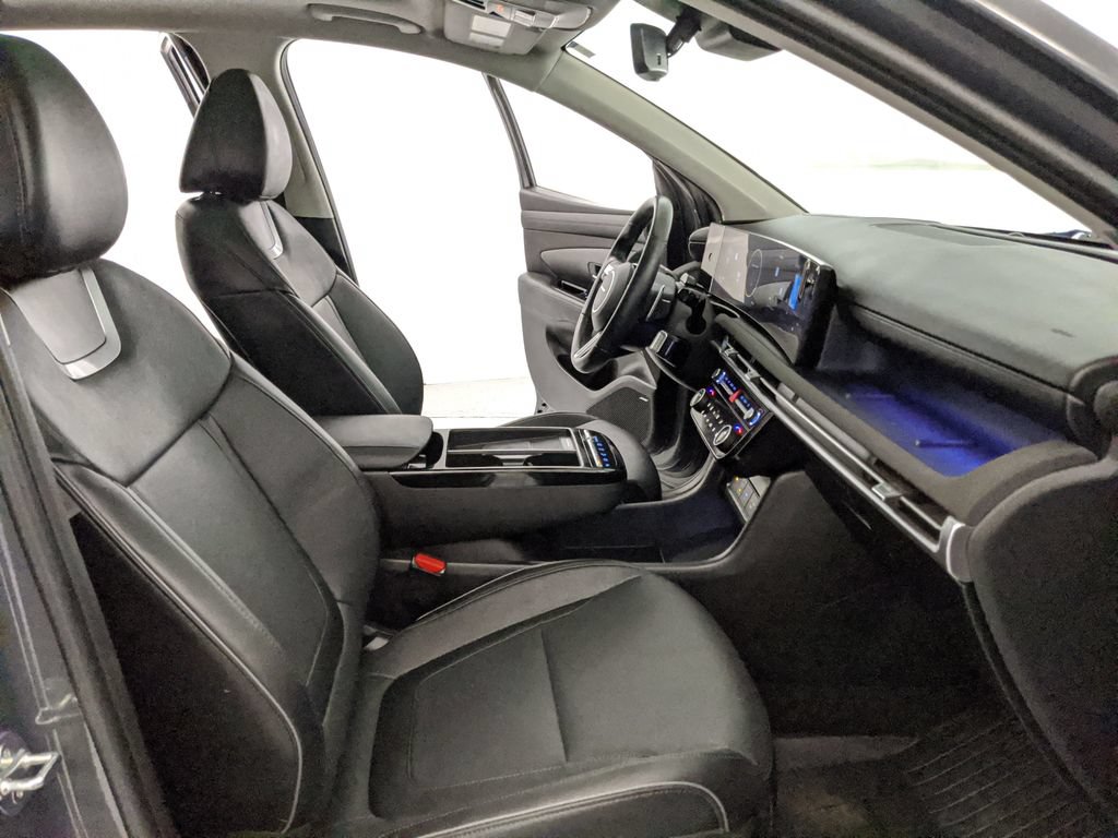 Used 2025 Hyundai Tucson Limited FWD image 20