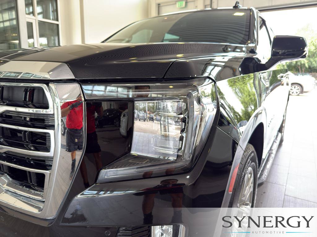 Used 2023 GMC Yukon SLT w/ SLT Premium Package RWD image 8