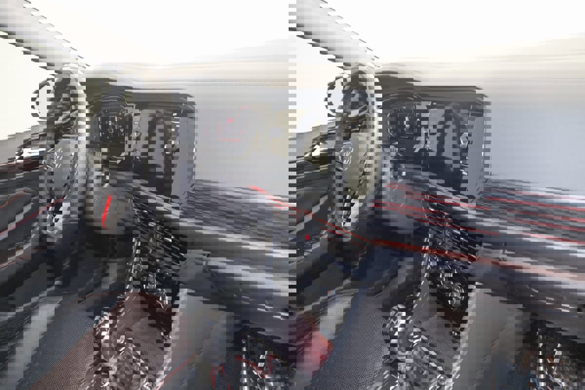 Used 2024 Volkswagen Jetta GLI Autobahn image 42