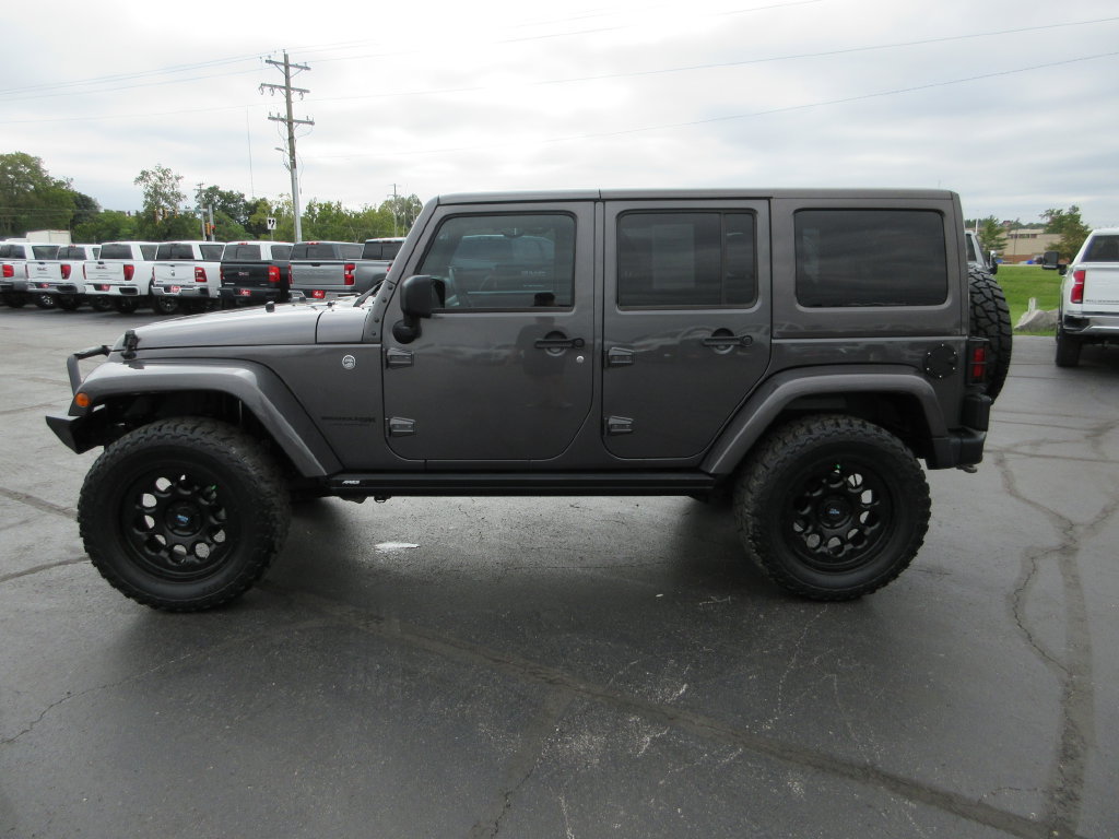 Used 2018 Jeep Wrangler Unlimited Sport AWD/4WD image 8