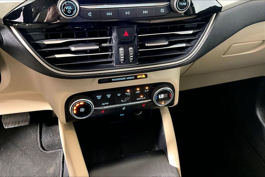 Certified 2020 Ford Escape SEL FWD image 25