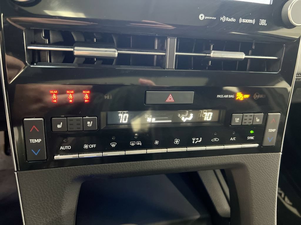 Used 2021 Toyota Avalon Limited w/ Advanced Safety Package FWD image 17