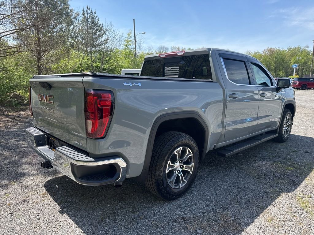 Used 2025 GMC Sierra 1500 SLE w/ Preferred Package AWD/4WD image 9