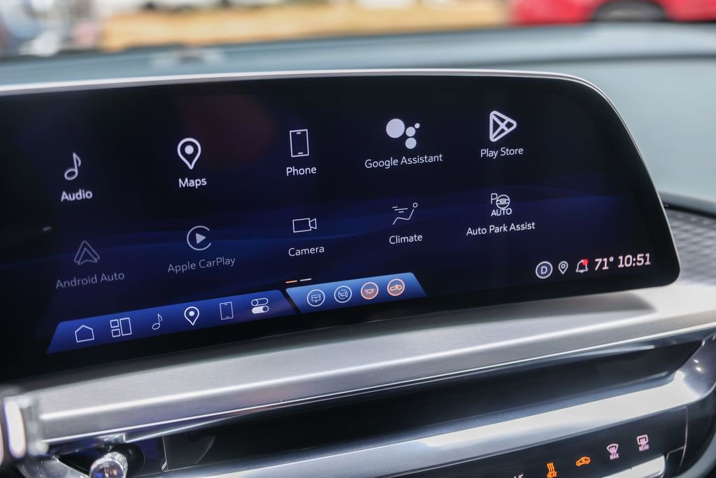 Certified 2024 Cadillac Lyriq Luxury w/ Nappa Leather Package image 16