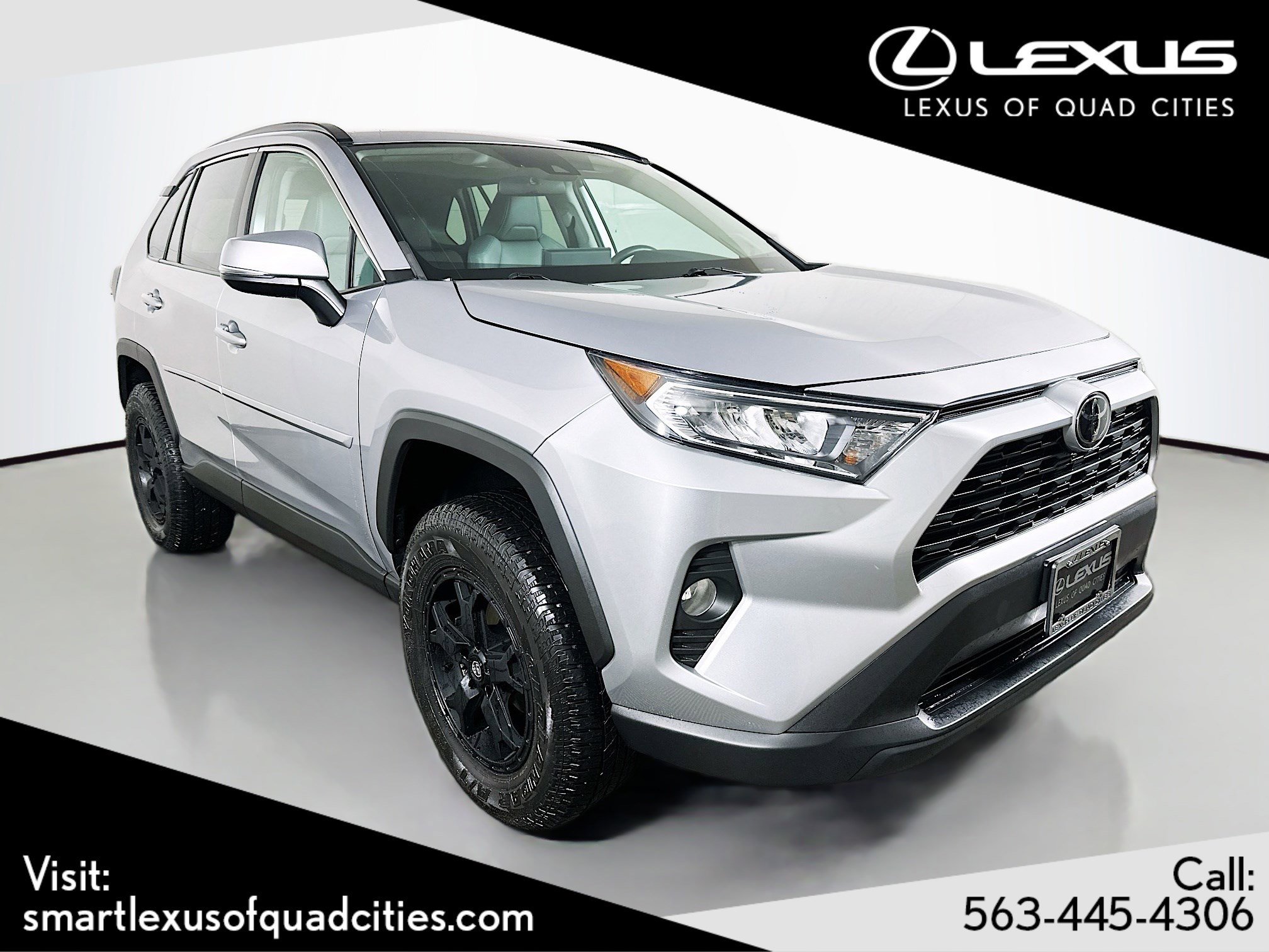 Used 2021 Toyota RAV4 XLE Premium image 1