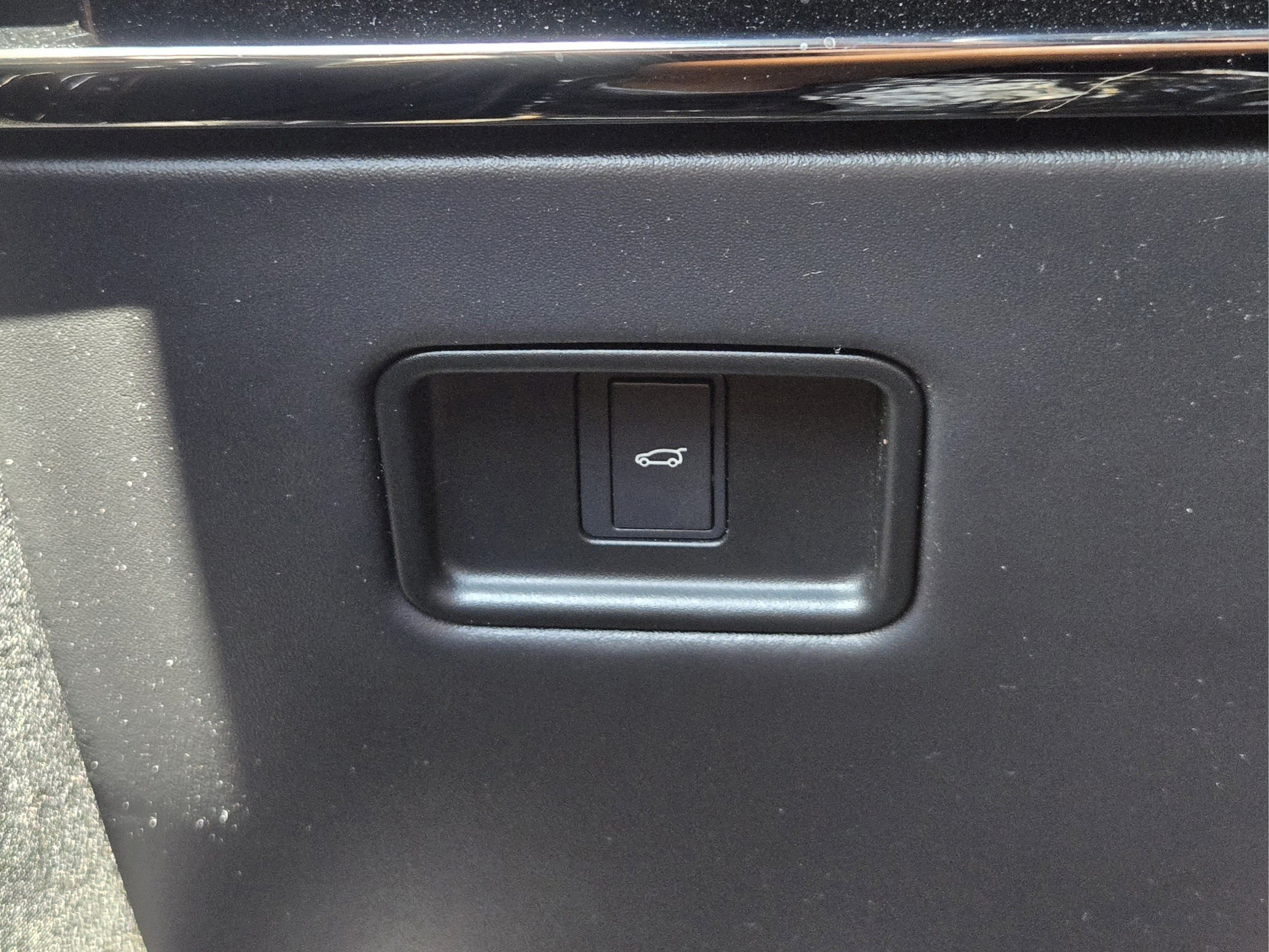 Certified 2023 Land Rover Range Rover Sport First Edition AWD/4WD image 17