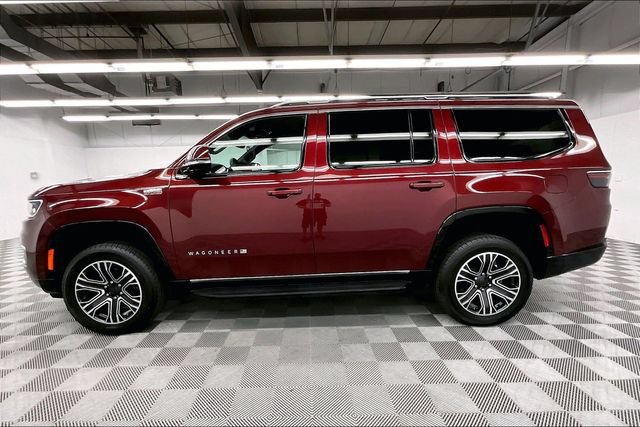 Used 2022 Jeep Wagoneer Series III AWD/4WD image 14