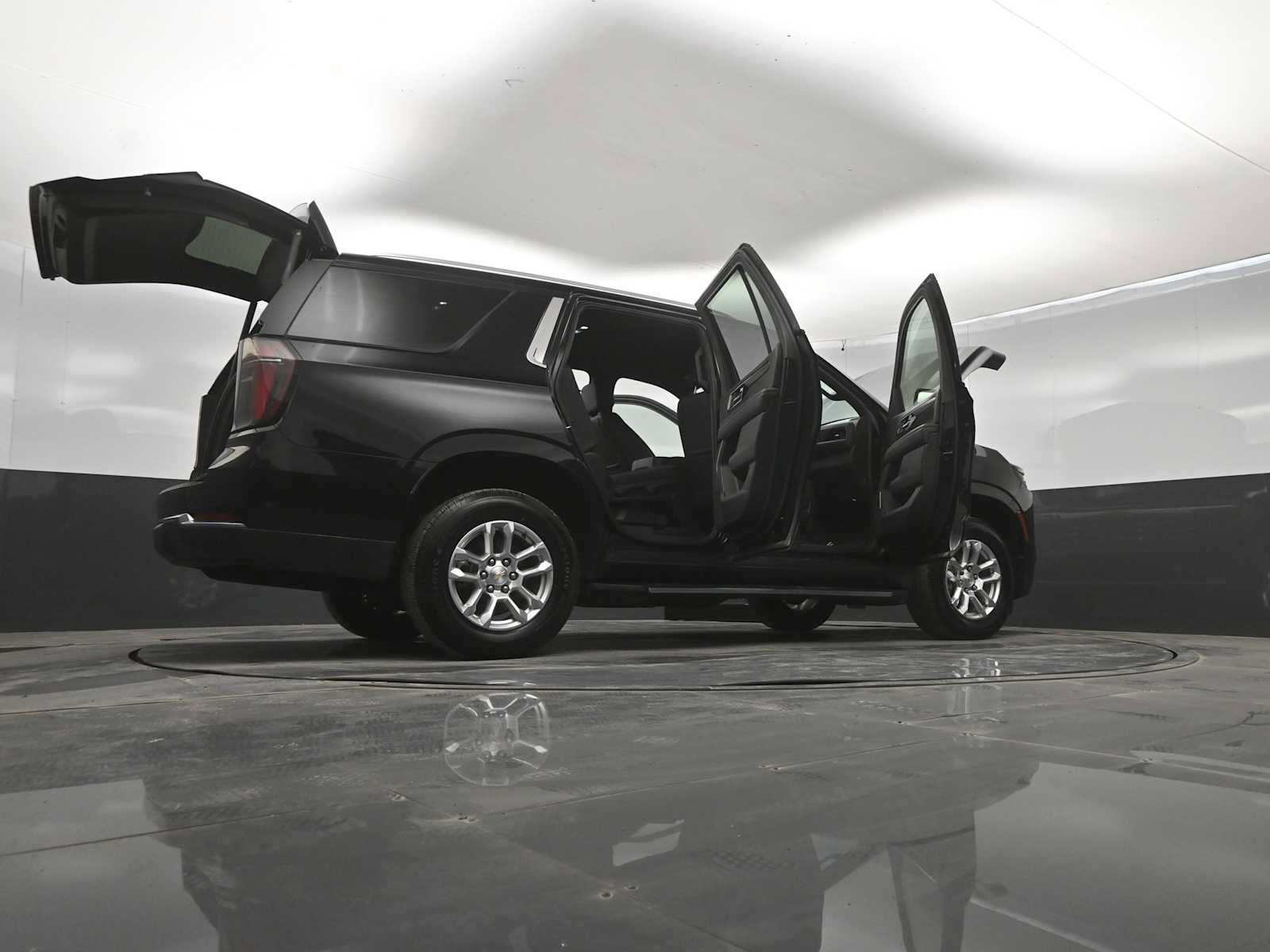 Used 2025 Chevrolet Tahoe LT AWD/4WD image 50
