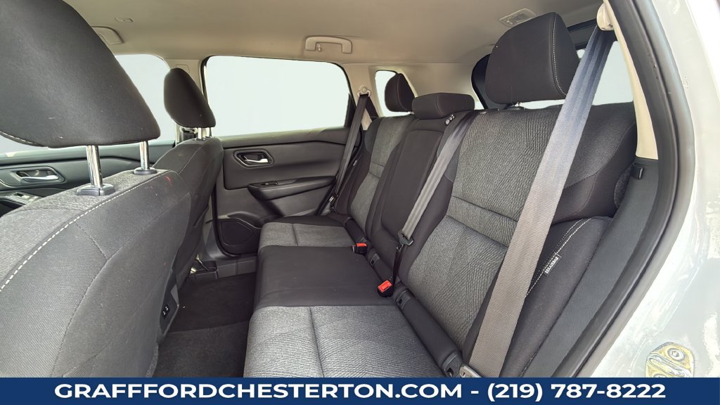 Used 2024 Nissan Rogue SV FWD image 24
