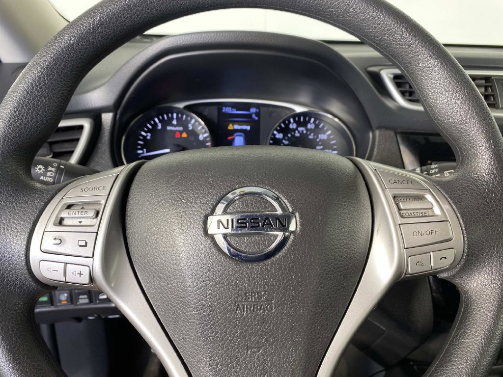 Used 2016 Nissan Rogue SV w/ SV Premium Package AWD/4WD image 14