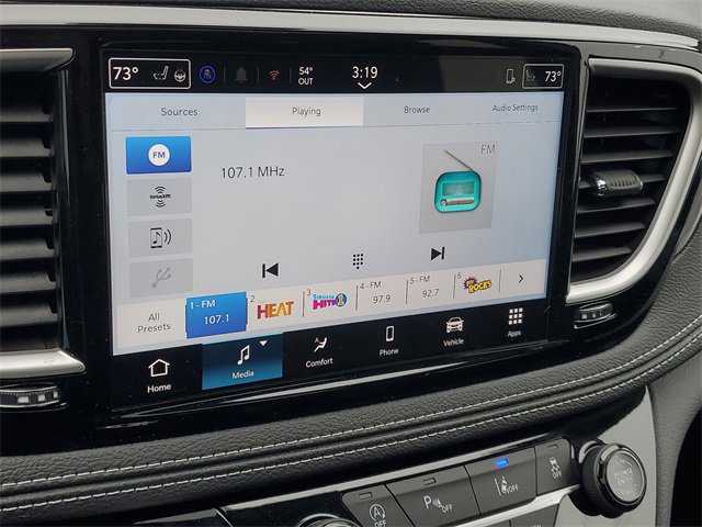 New 2026 Chrysler Pacifica Select image 24