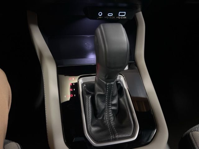 Certified 2025 Subaru Forester Premium image 30